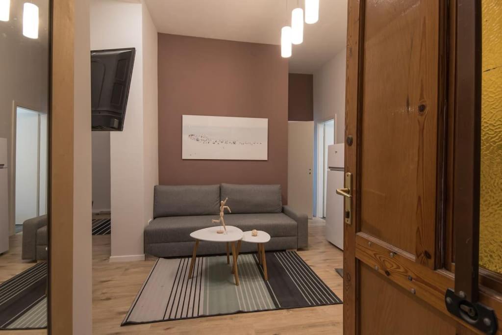 A+ Budapest Central Dob Street Apartment ภายนอก รูปภาพ
